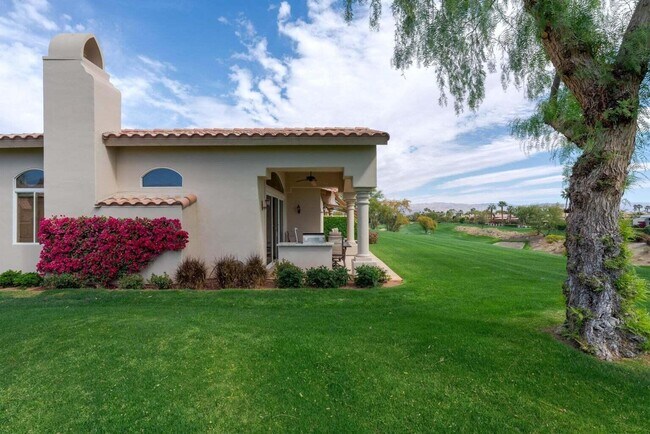 Building Photo - 48470 Casita Dr