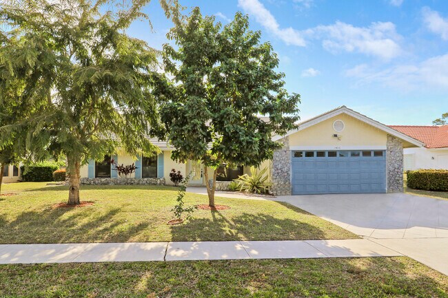 Building Photo - 14616 Autumn Ave