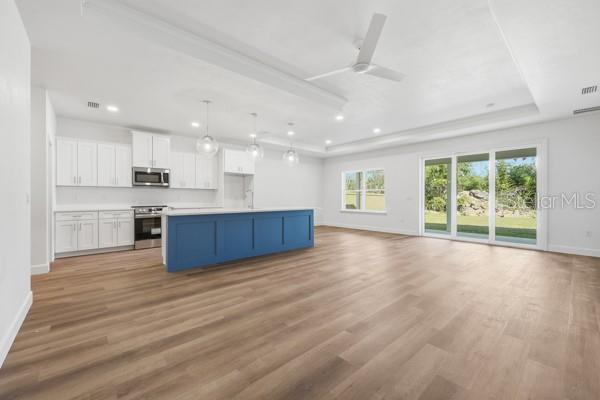 Building Photo - 6726 SW 10th Ln