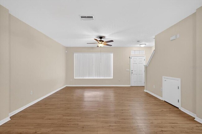 Building Photo - 11047 Black Swan Ct