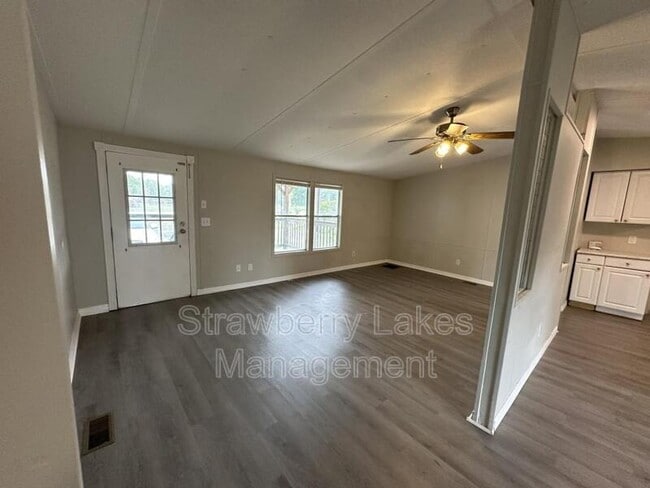 Building Photo - 10317 S County Rd 39