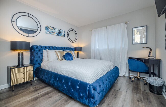 Building Photo - 502 Windsong Cir