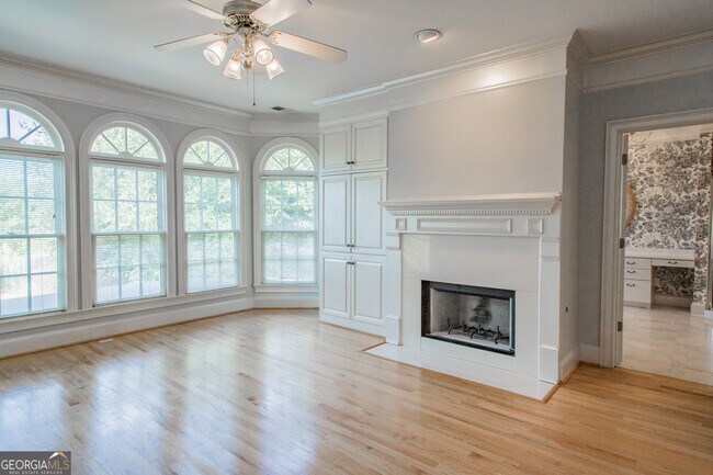 Building Photo - 540 Birkdale Dr