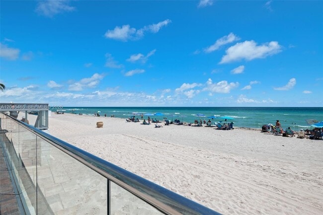 Building Photo - 3725 S Ocean Dr