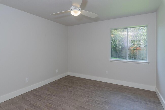 Building Photo - 3213 Canyon Ledge Cove