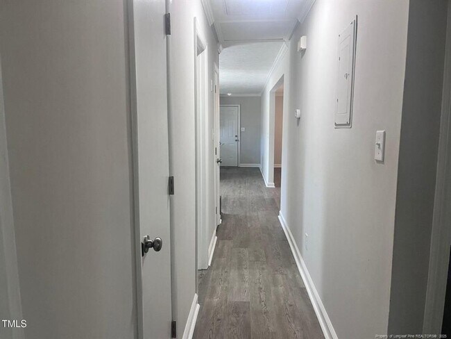 Building Photo - 3 Bedroom 2 Bath for Rent - Call/Text 910-284-4804