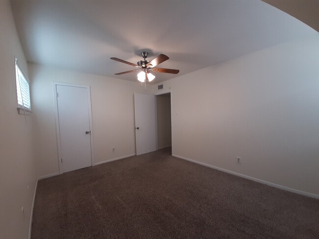 Building Photo - 4318 Jenny Ln