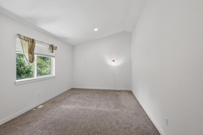 Building Photo - A Private Sanctuary with Perfect Proximity
