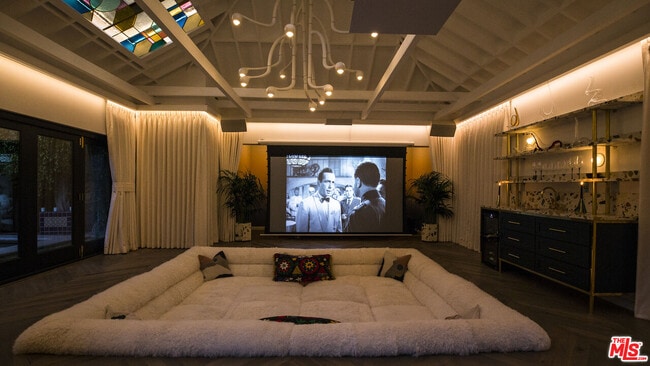 Building Photo - 1041 Orlando Ave