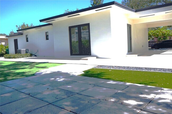 Building Photo - 53 NW 68th St