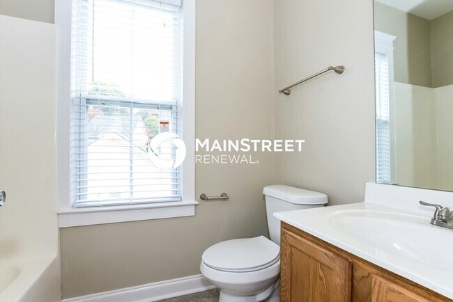 Building Photo - 3 Bedroom Pet-Friendly Home in Huntersville, NC with Main Street Renewal