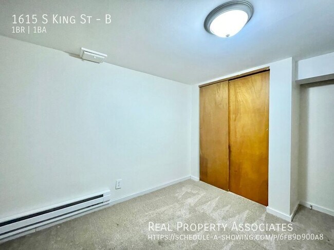 Building Photo - 1615 S King St