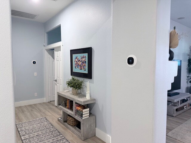 Building Photo - Spacious 3-Bedroom Oasis with 2 Full Baths in Las Vegas - Your 2234 Sq. Ft. Dream Awaits!