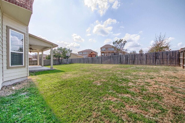 Building Photo - ****Go Big, Then Come Home to Comfort and Style!****