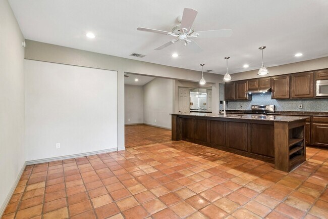 Building Photo - 13205 Kit Ln