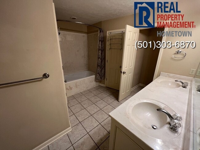 Building Photo - 7 Alfred Cove