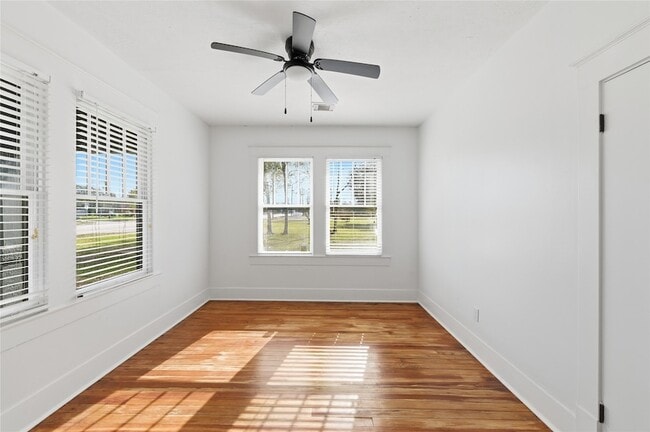 Building Photo - 3808 State Hwy 3