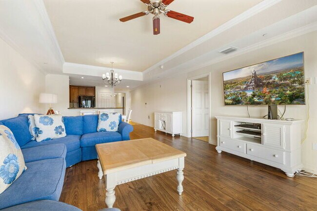 Building Photo - Golf Course View Condo