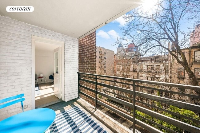 Building Photo - 408 W 57th St
