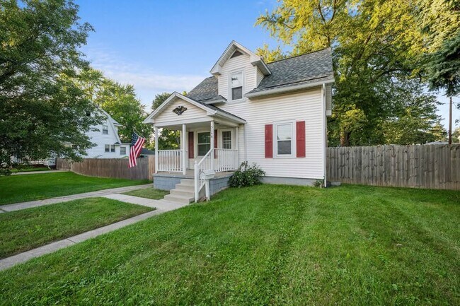 Building Photo - 3148 Glanzman Rd