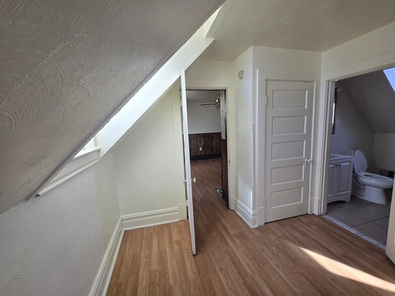 Building Photo - 508 Romine Ave