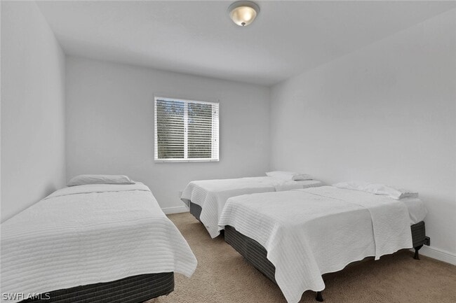 Building Photo - 3353 Antica St