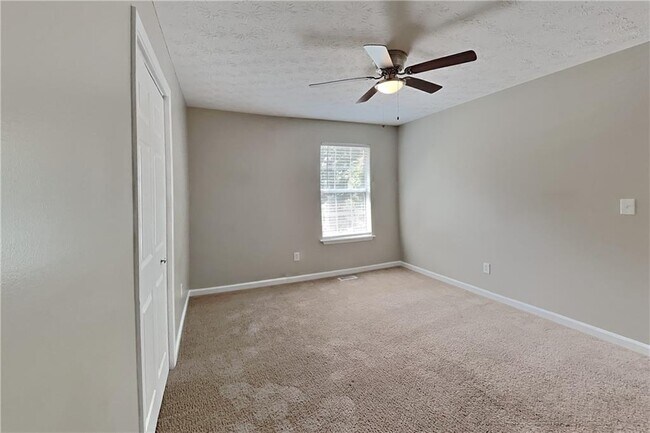 Building Photo - 3848 Welham Green Ct