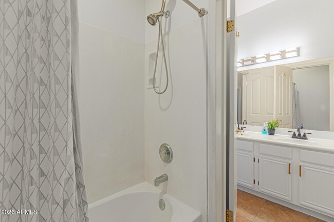 Building Photo - 601 W San Marcos Dr