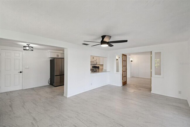 Building Photo - 3513 Landale Dr