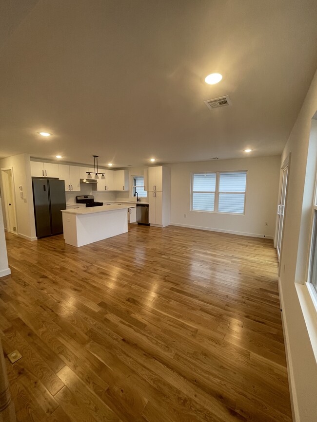 Kitchen Area - 738 Seaport Dr