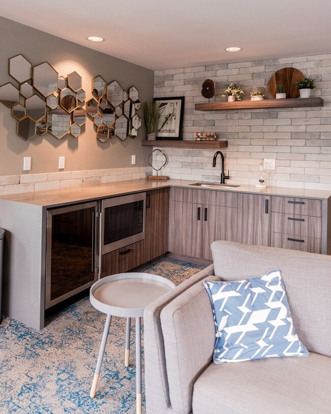 Kent Apartments - Vibe Apartments - Clubhouse 2 - Vibe Apartments