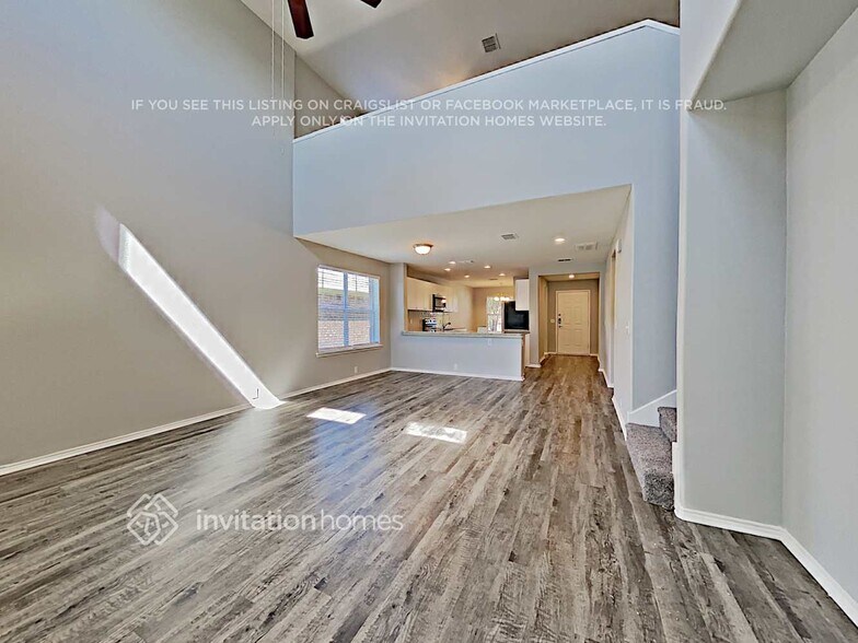 Building Photo - 15824 Coyote Hill Dr