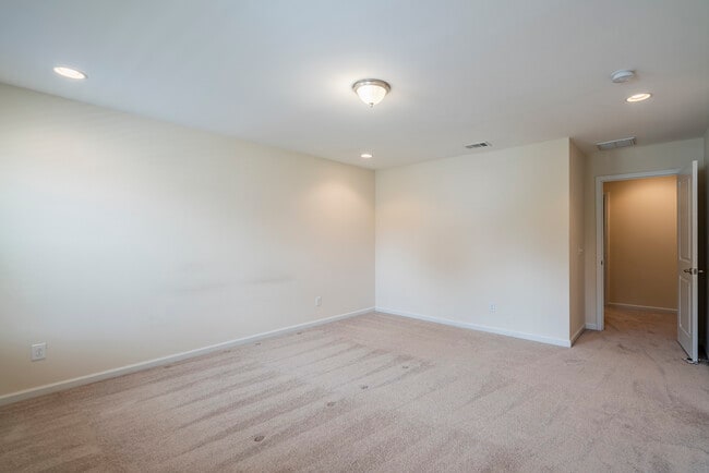 Building Photo - 503 Waybridge Way