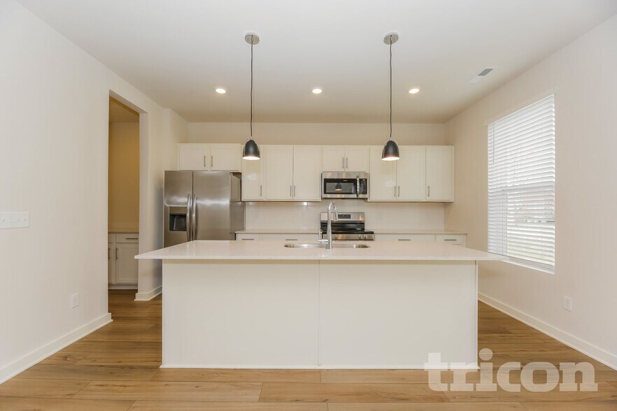 Building Photo - 6319 Trace Point Ct