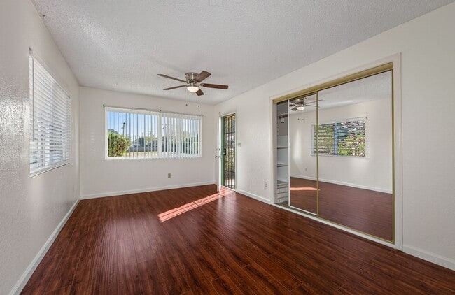 Building Photo - Spacious Updated Single Story - Walk to LLUMC