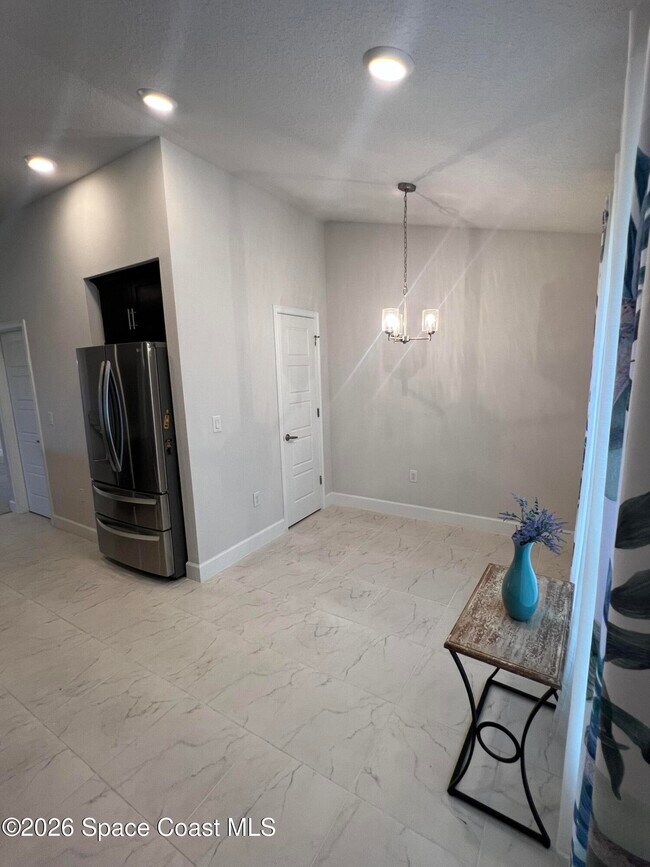 Building Photo - 1843 Middlebury Drive