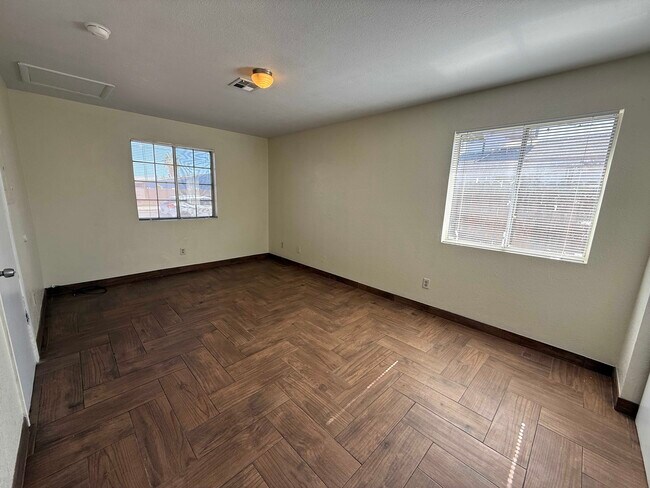 Building Photo - 255 E 23rd St