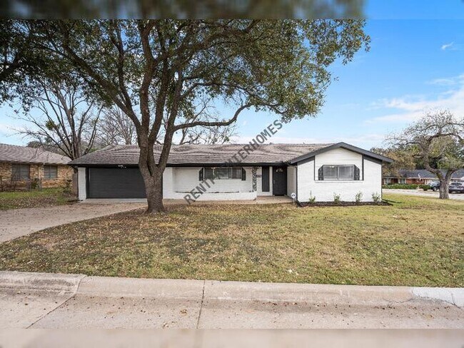 Primary Photo - 5413 Odessa Ave