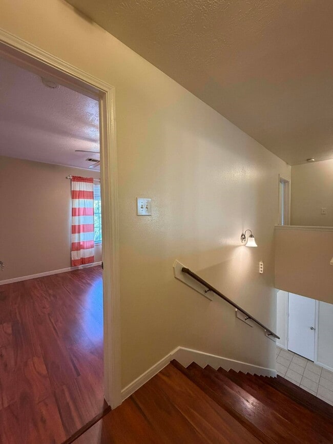 Building Photo - 18403 Willow Moss Dr