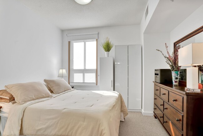 Building Photo - Luxury Living in the Heart of Ballston