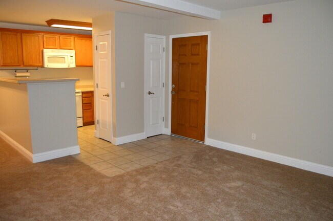 Building Photo - MOVE IN READY!! 1 Bedroom 1 Bath in Villa Borgata