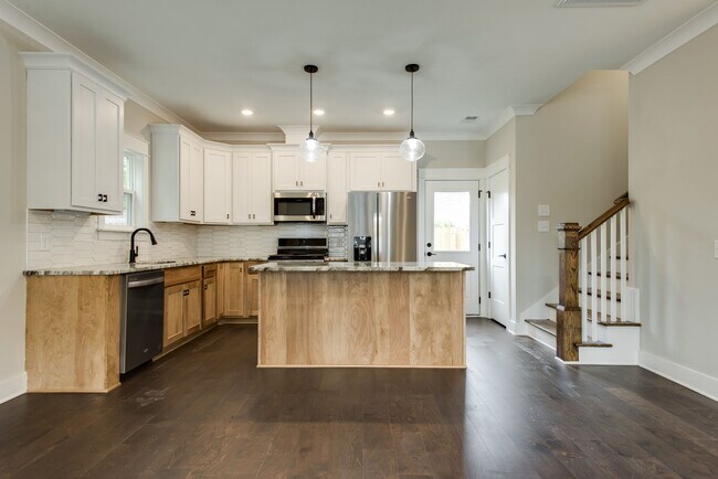 Building Photo - 6006 Obrien Ave