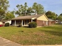 Building Photo - 3084 Greenbranch Dr
