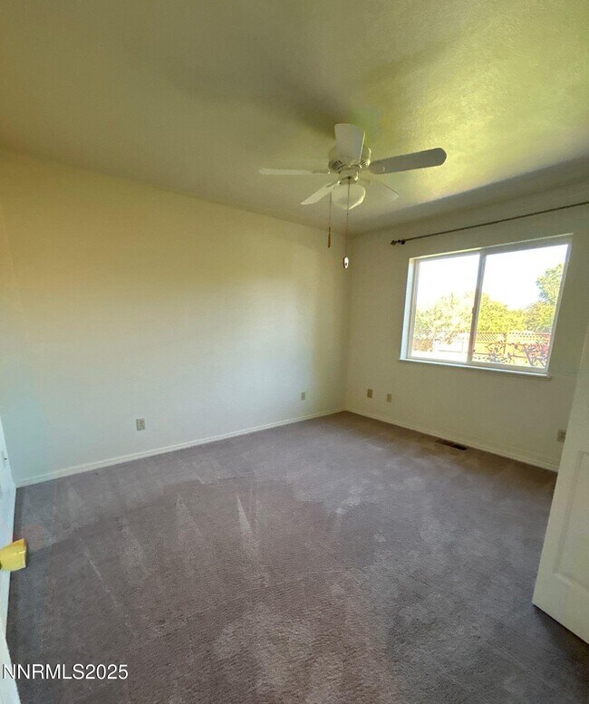 Building Photo - 5390 Vinewood Cir