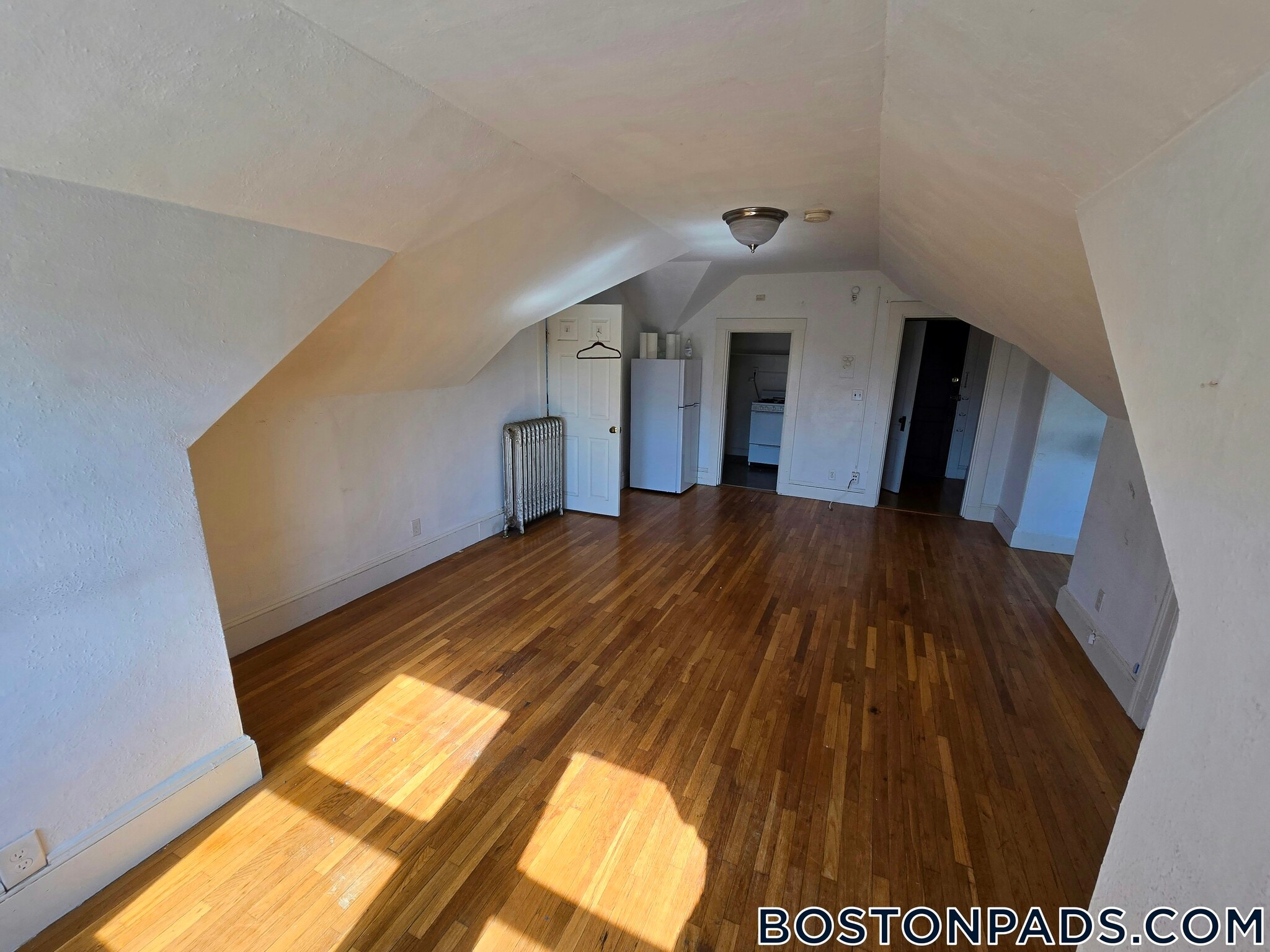 Building Photo - 44 Central St