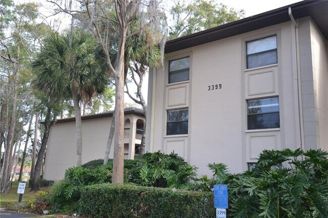 Building Photo - 3399 Mermoor Dr