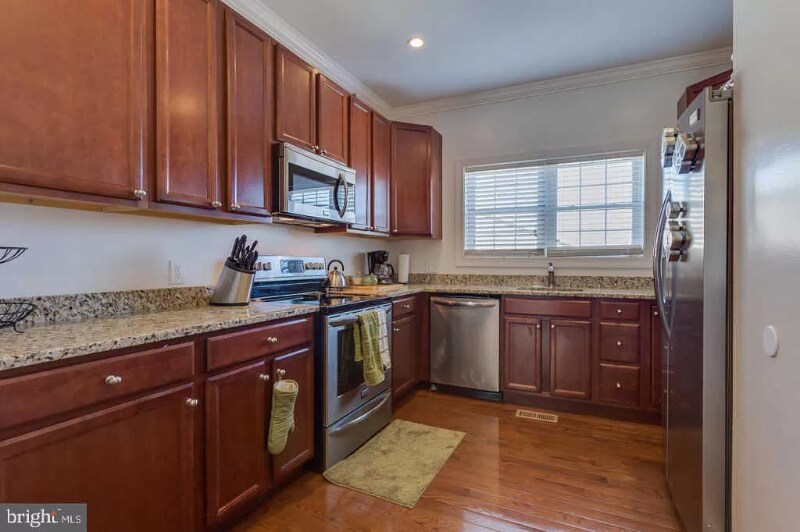 Building Photo - 4950 Fitch Pl NE