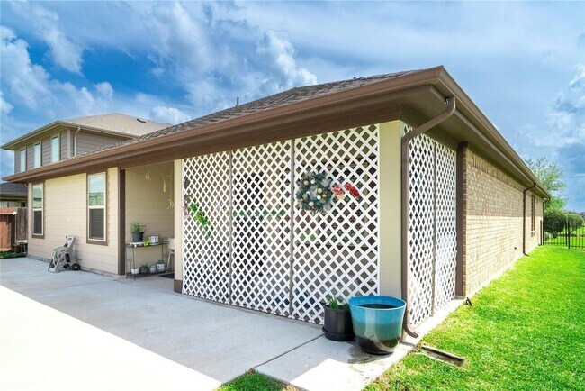 Building Photo - 18226 Mulberry Spring Cir