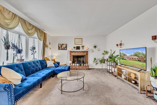 Building Photo - 6734 McKinney St