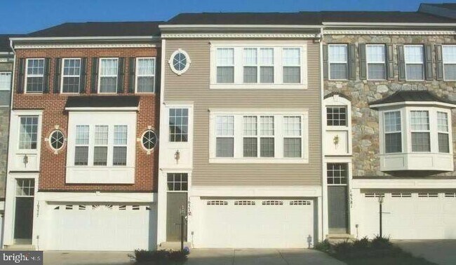 Primary Photo - 16579 Bramblewood Ln